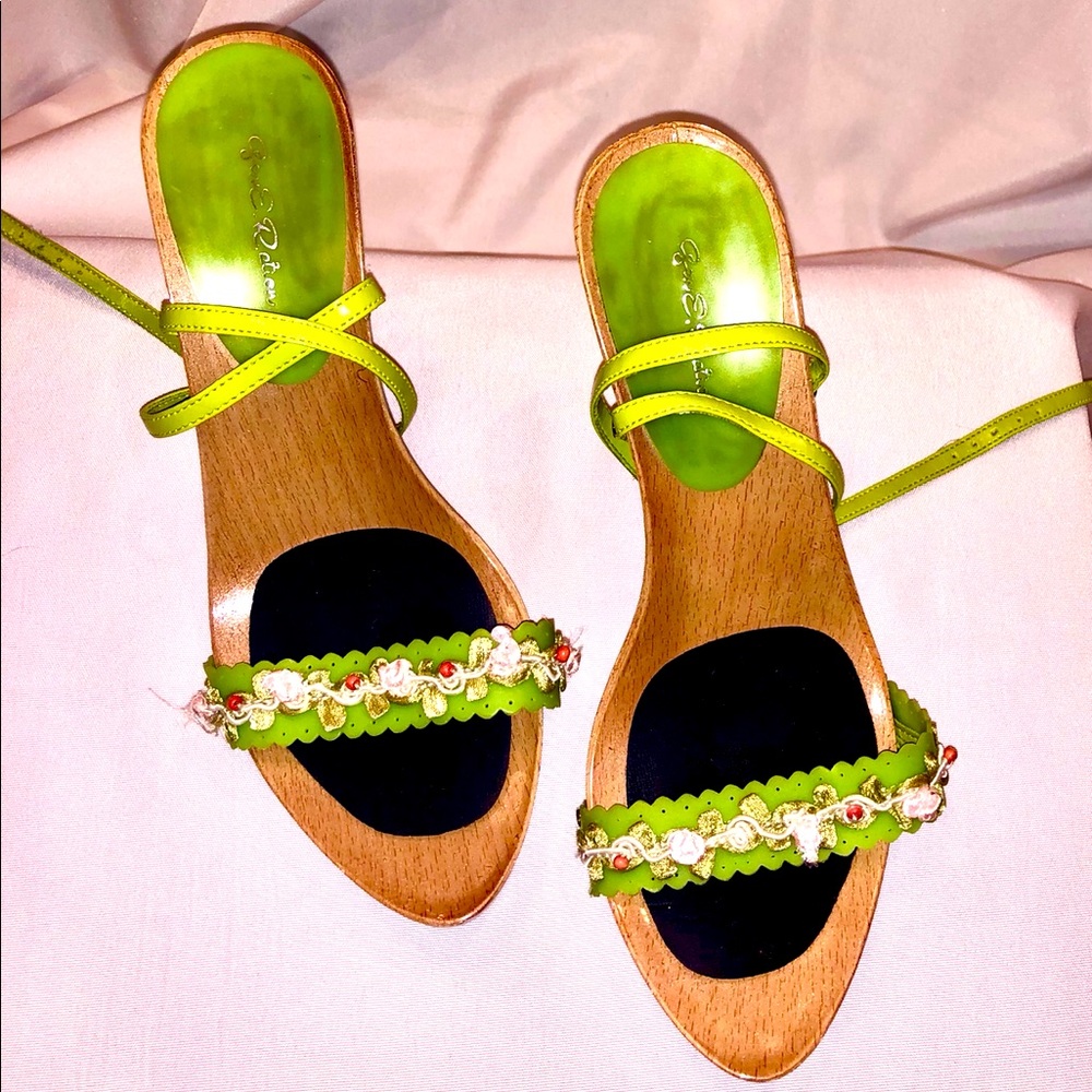 Unique Gen E. Ration Spring Sandals size 6 1/2